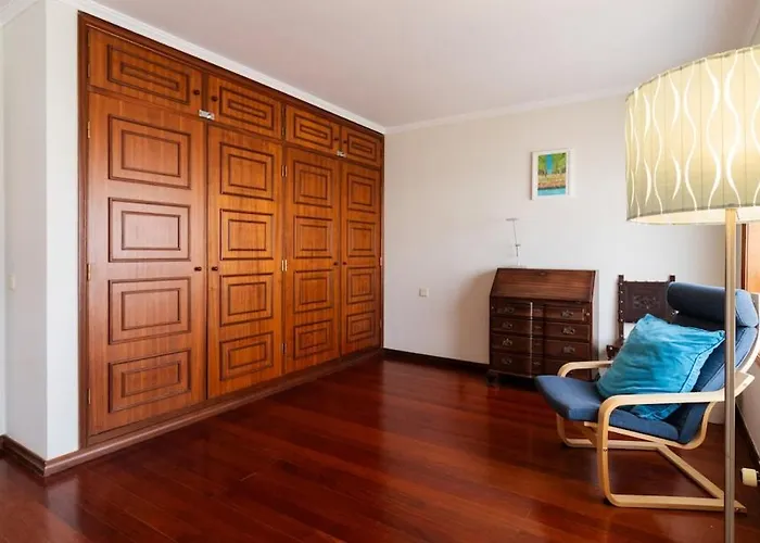 Fantastic Soeiro Mendes By Unique Hosts