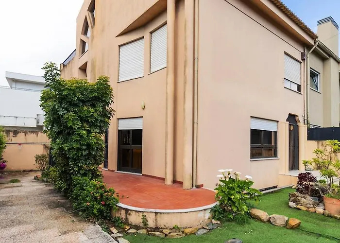 Fantastic Soeiro Mendes By Unique Hosts