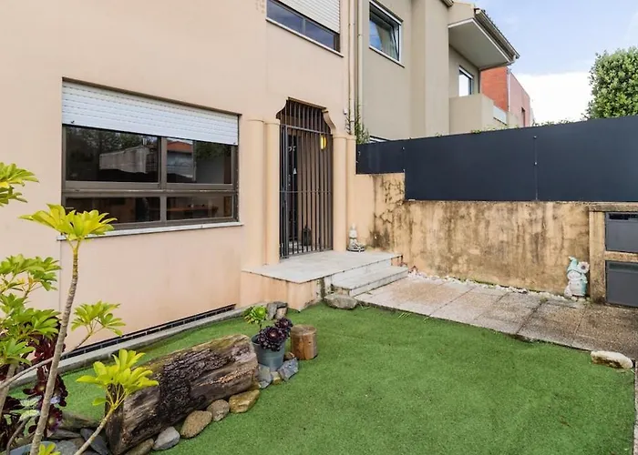 Fantastic Soeiro Mendes By Unique Hosts *